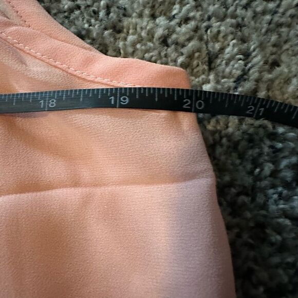 Really cute sundresses would fit a lg/xl see pics for measurements Or me… - Picture 8 of 12